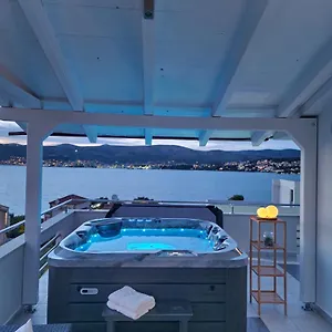 Luxury Silva With Sea View Aparthotel